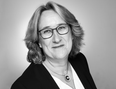 Anke Fischer übernimmt ab dem 1. September 2021 als CFO die gruppenweite Verantwortung für Finanzen bei Fette Compacting. Zudem wird sie die Bereiche HR und IT verantworten