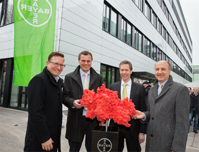 Bayer weiht neues Laborgebäude für die Analytische Kontrolle ein