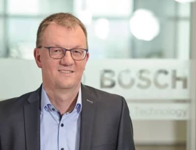 Uwe Harbauer ist Geschäftsführer der Robert Bosch Packaging Technology GmbH und Produktbereichsleiter Pharma