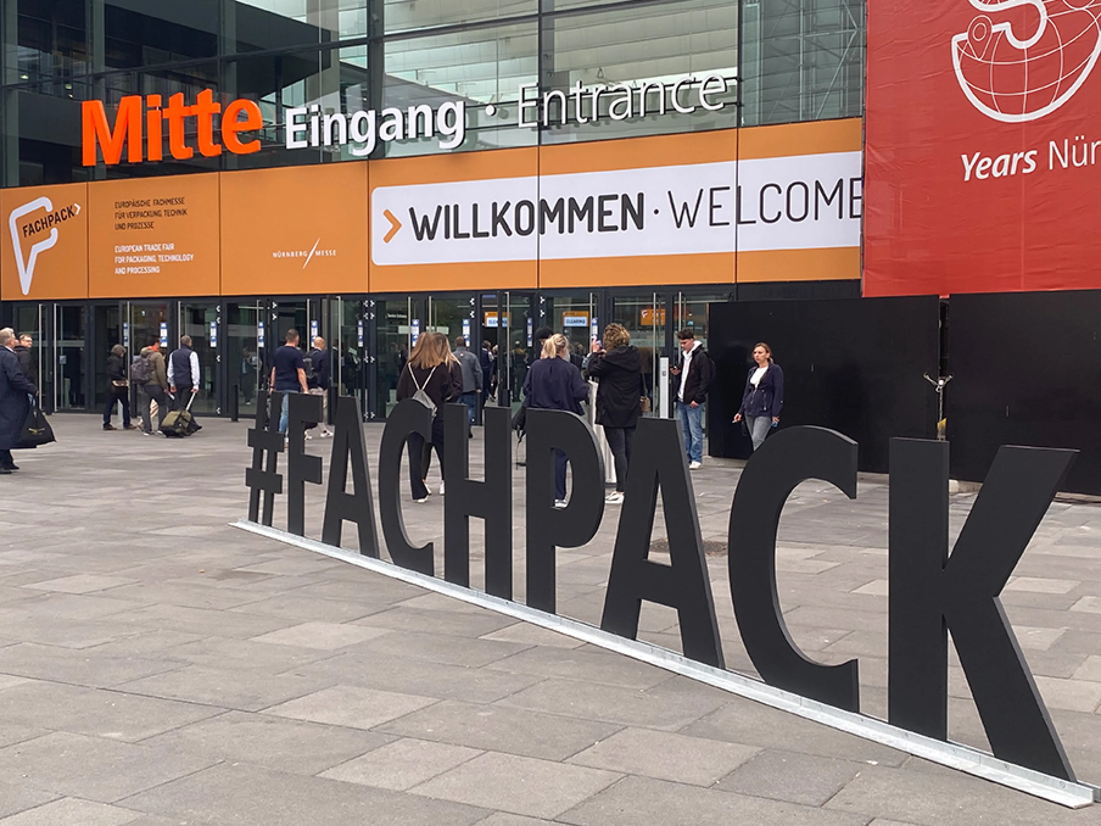 Ausstellerseitig bildet die Fachpack 2025 die Wertschöpfungskette der Verpackung ab. Im Fokus stehen Packstoffe, Packmittel und Verpackungstechnologie, Bild: pharmaindustrie-online.de / Susanne Woggon Fachpack 2025