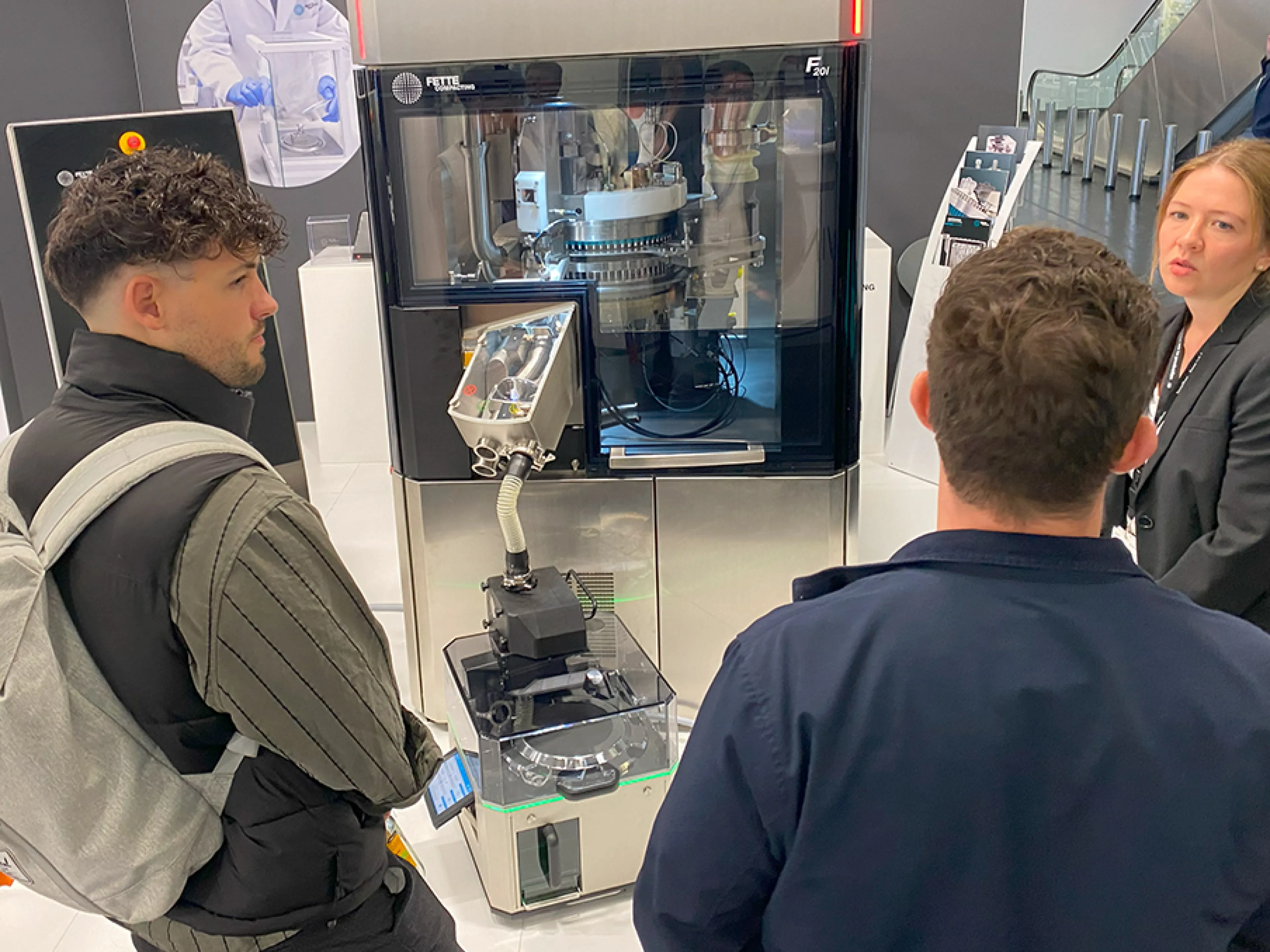 Sowohl auf der Powtech Technopharm als auch auf der Fachpack 2025 standen Lösungen u.a. für die Pharmaindustrie im Fokus
