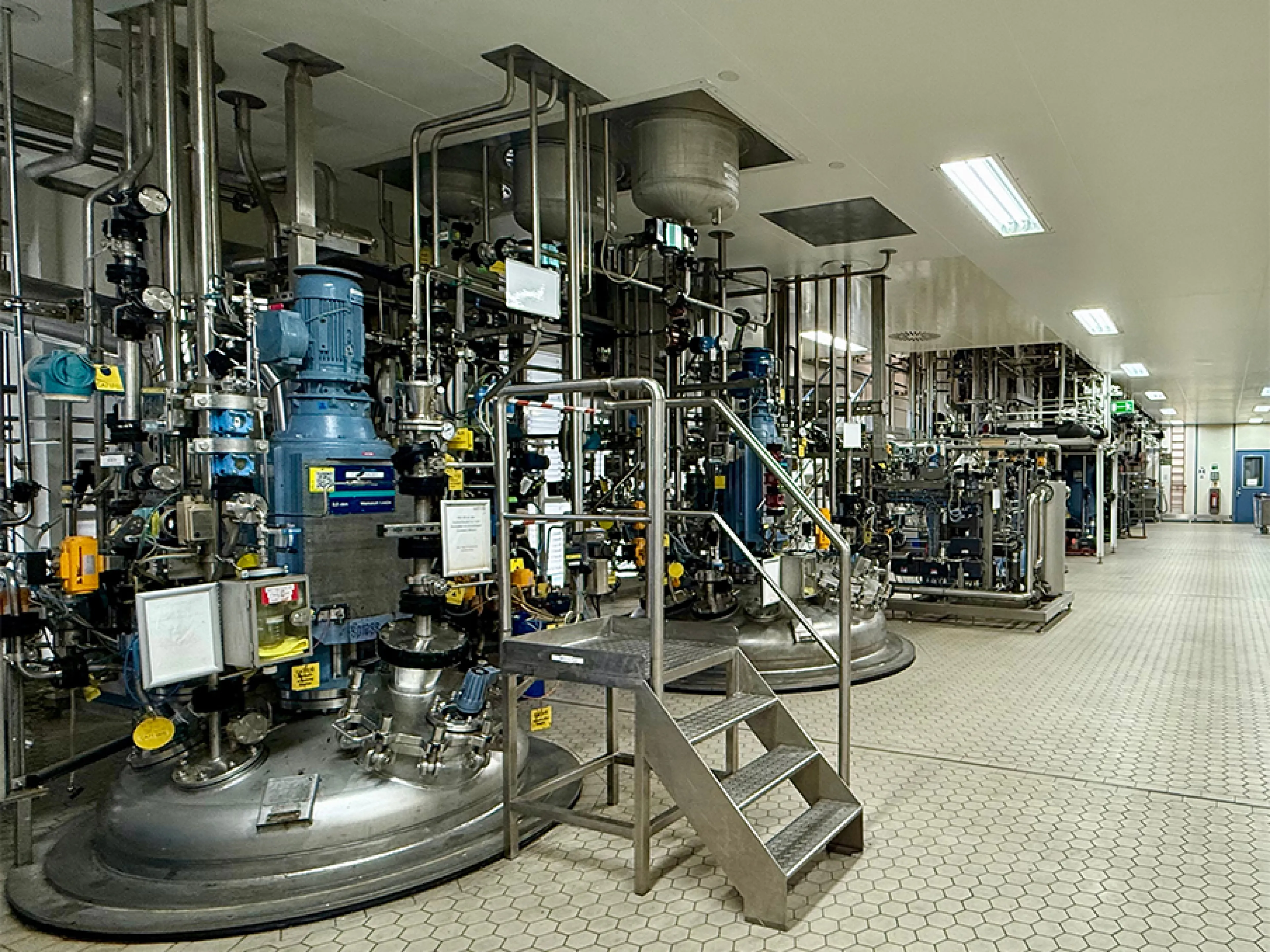 Resiliente Lieferketten: Auf der CPHI Frankfurt 2025 präsentiert Saltigo Lösungen, mit denen Pharmaunternehmen ihre Lieferketten durch gezieltes Reshoring stärken, regulatorische Risiken minimieren und nachhaltiger produzieren können.