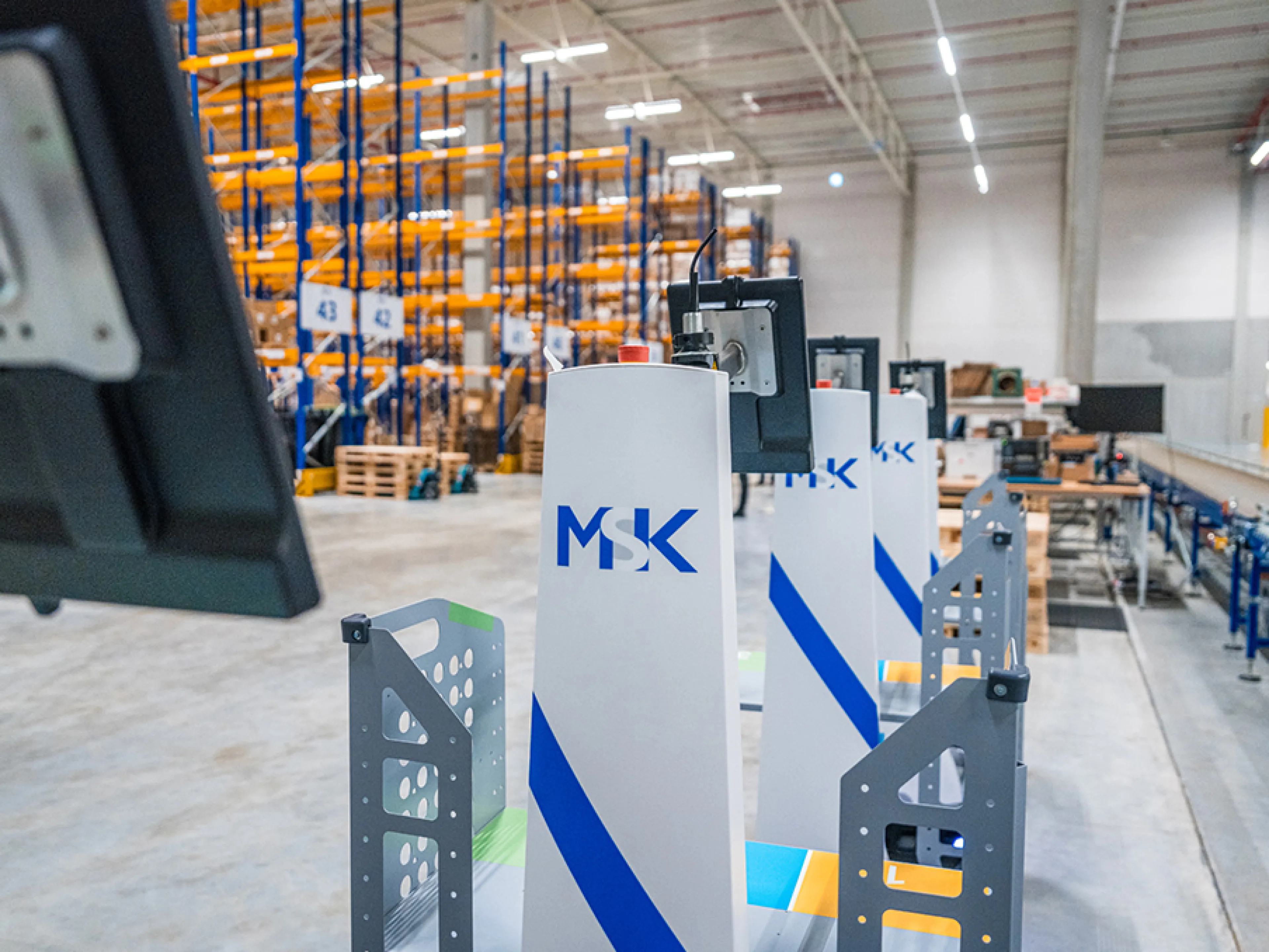 MSK Pharma setzt in den zwei Logistikzentren in Bensheim auf den Einsatz AMRs von Locus Robotics
