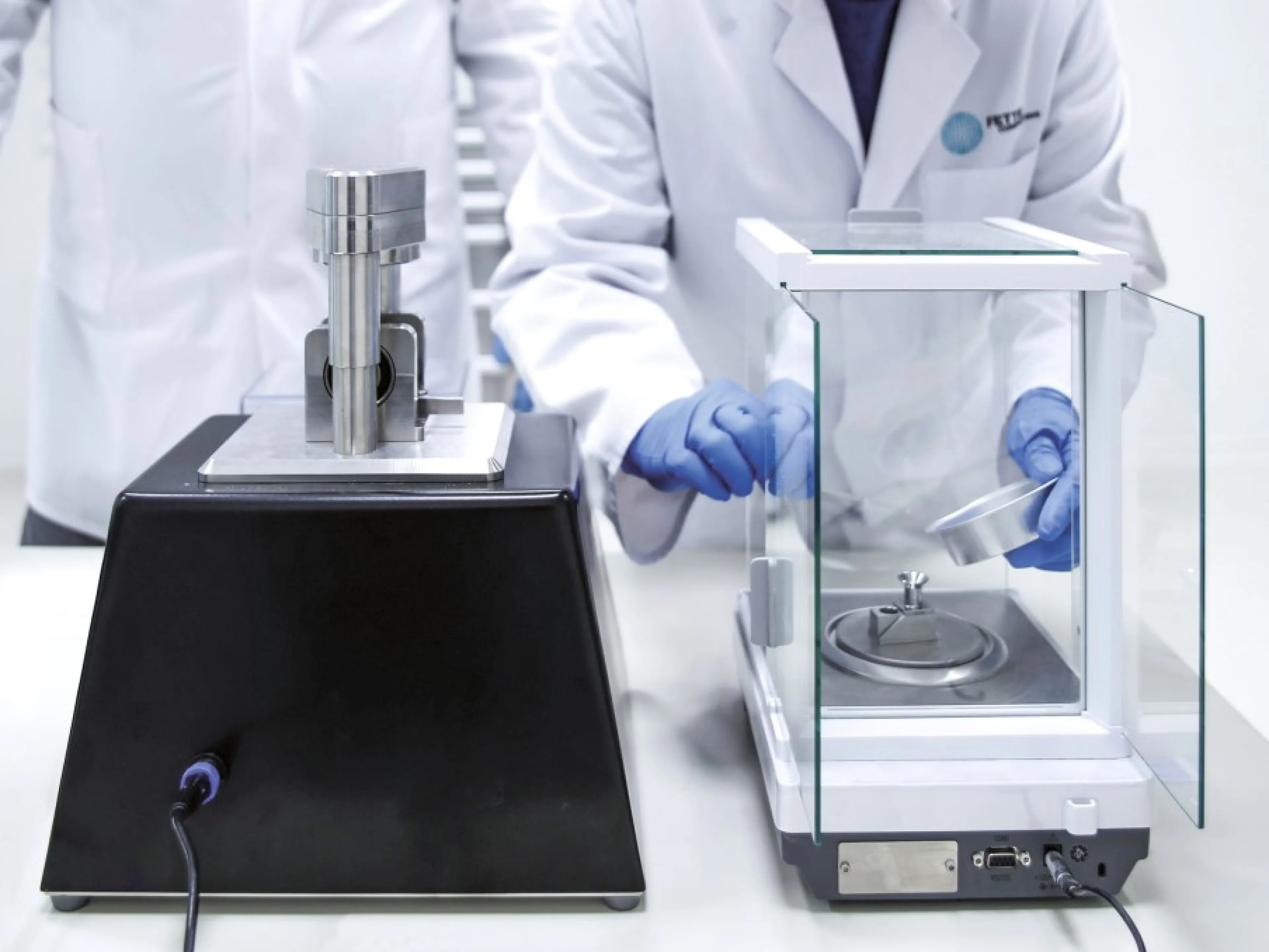 Mit der F Lab lassen sich Pulver- und Tabletteneigenschaften umfassend und benutzerfreundlich charakterisieren.