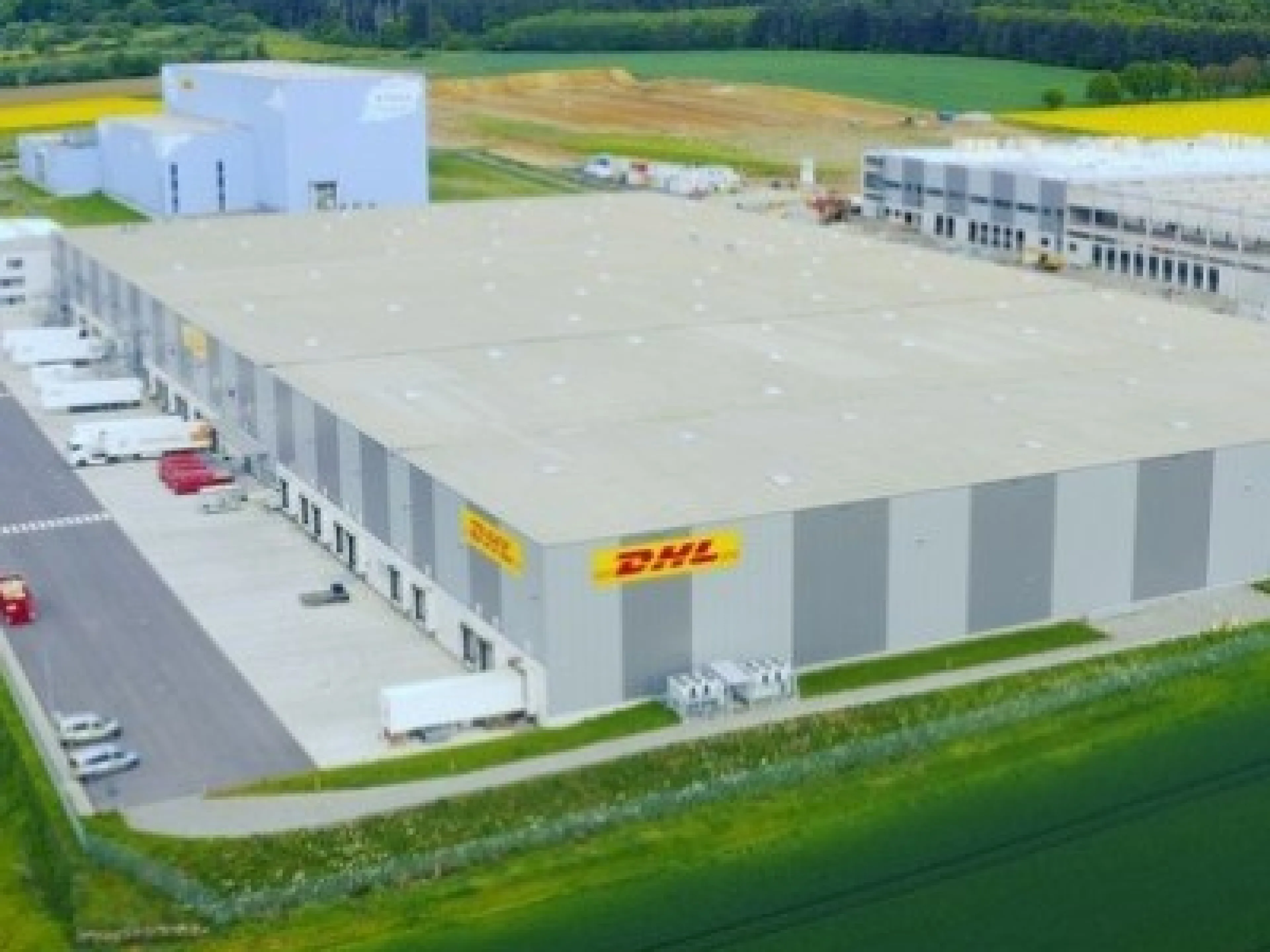 DHL Supply Chain plant neues hochmodernes, klimaneutrales Logistikzentrum und erweitert damit den Life Sciences und Healthcare Campus in Florstadt