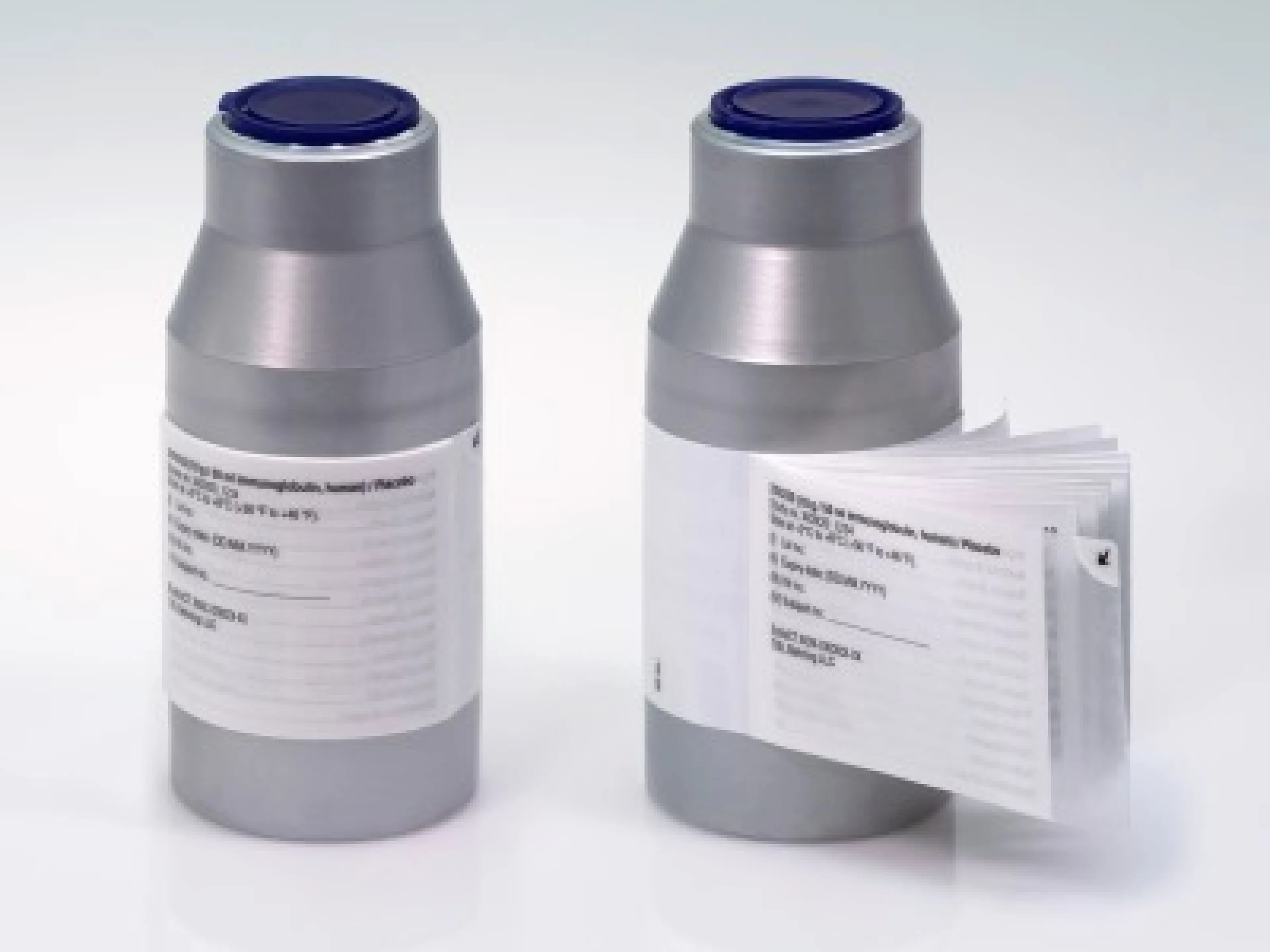 Die Kombination aus Flexi-Cap und Booklet-Label verblindet das Vial und bietet ausreichend Platz für Produktinformationen in mehreren Sprachen