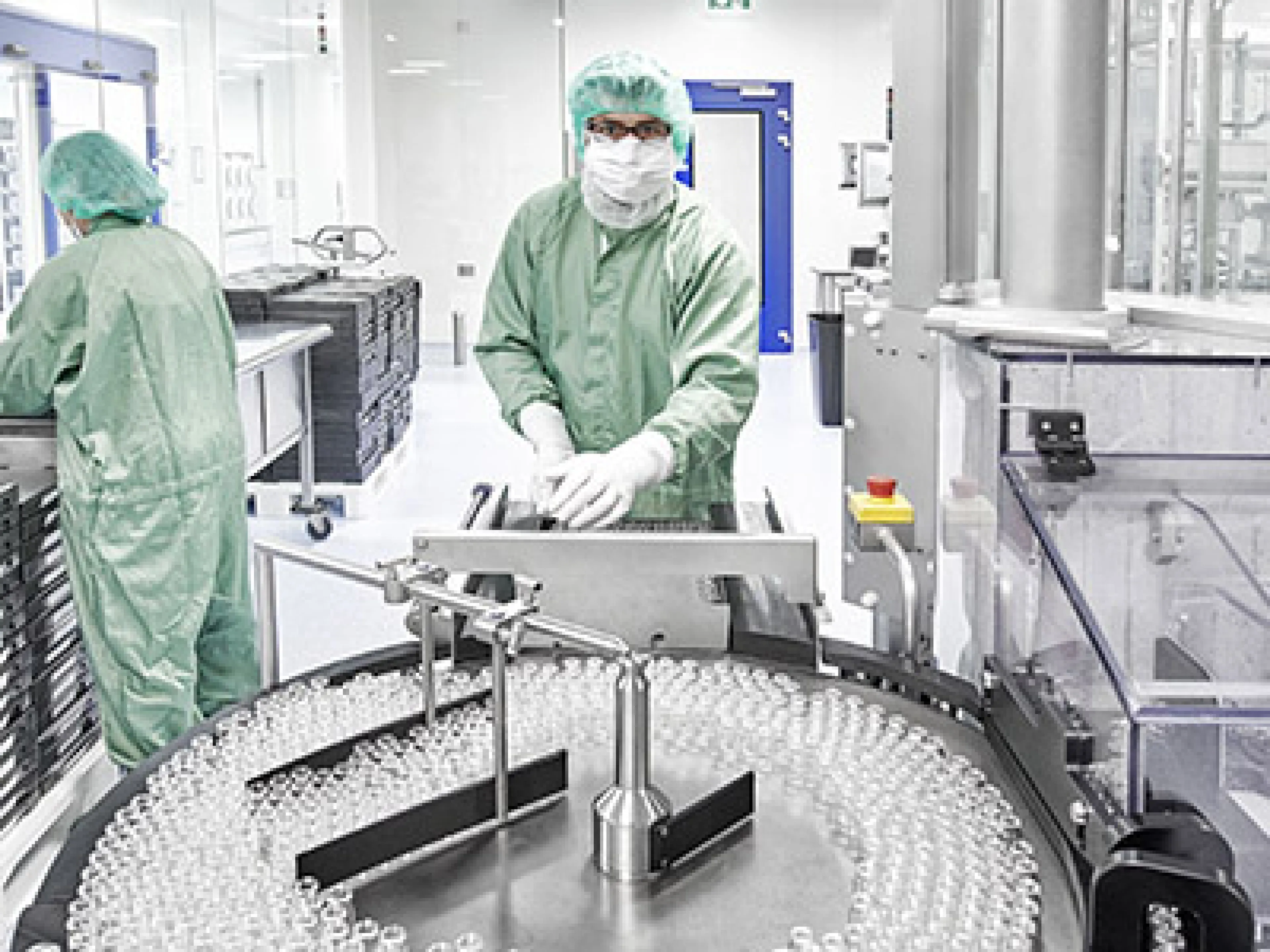 Aseptische Produktion am klinischen Vetter-Standort im österreichischen Vorarlberg, Bild: Vetter Pharma