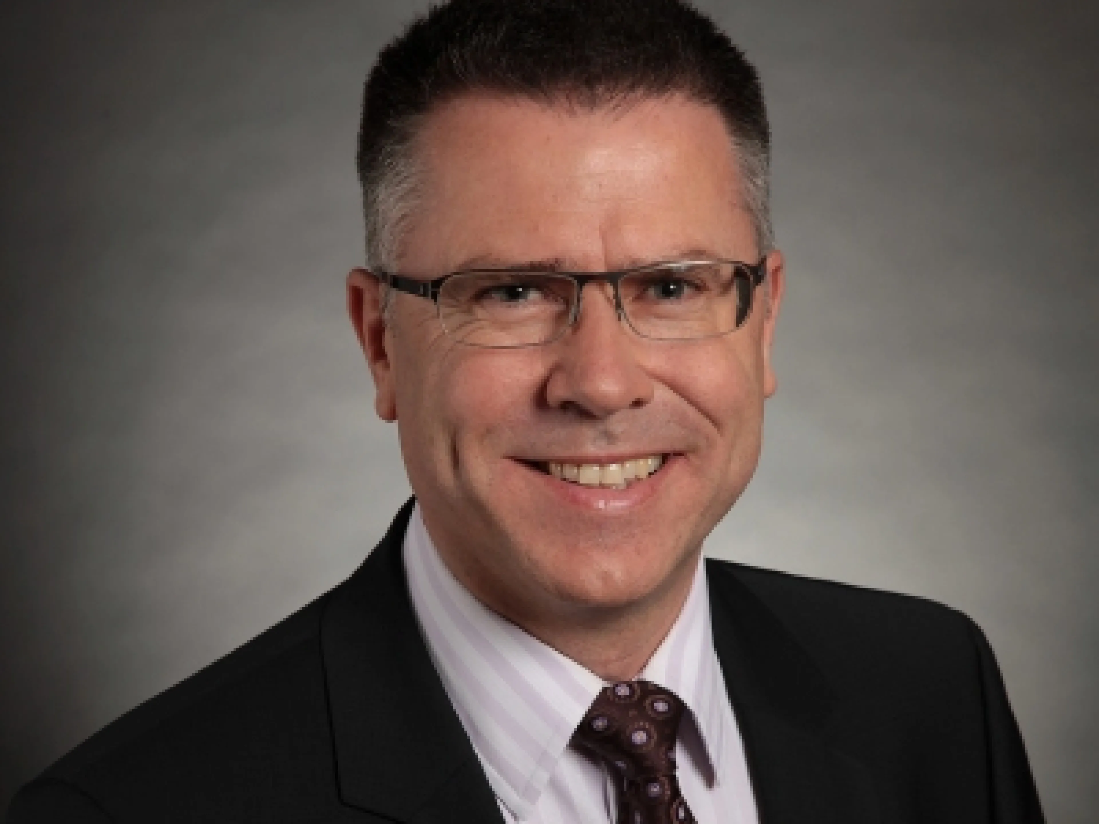 Dr. Hagen Pfundner