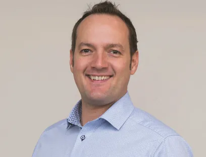 „Benutzer können ihre Mitarbeiterausweise nutzen, um sich schnell und sicher mittels LogOnPlus an zenon Projekten anzumelden“, betont Bernhard Korten, Copa-Data Director Life Sciences & Process Industry, Bild: Copa-Data Berhard Korten von Copa-Data