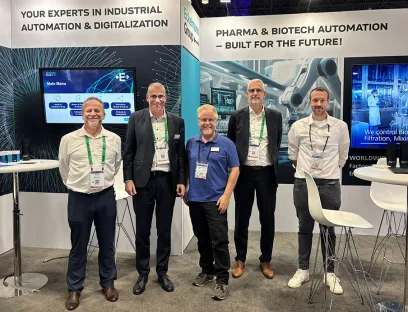 v.l.n.r.: Hans Platt, Sales Manager Eckelmann, Jörg Thomas, Head of Sales für Pharma, Biotechnologie und Medizintechnik Eckelmann, Vincent Cooper, CEO Davis Groupe, Volker Kugel, Vorstand Automation Projects Eckelmann und Henri Gerstadt, Development Engineer Control Neura Robotics, schätzten den fachlichen Austausch auf der Interphex, Bild: Eckelmann v.l.n.r.: Hans Platt, Sales Manager Eckelmann, Jörg Thomas, Head of Sales für Pharma, Biotechnologie und Medizintechnik Eckelmann, Vincent Cooper, CEO Davis Groupe, Volker Kugel, Vorstand Automation Projects Eckelmann und Henri Gerstadt, Development Engineer Control Neura Robotics, schätzten den fachlichen Austausch auf der Interphex