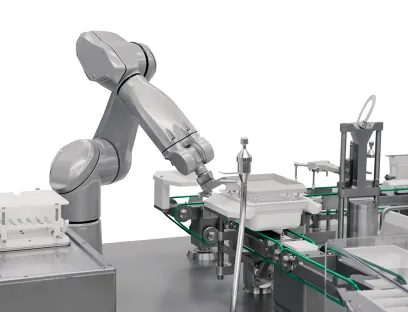 Bei 100-prozentiger In-Prozess-Kontrolle lassen sich auf „SynTiso“ bis zu 600 Spritzen, Vials oder Karpulen pro Minute verarbeiten, Bild: Syntegon Bei 100-prozentiger In-Prozess-Kontrolle lassen sich auf dem neuen Linienkonzept „SynTiso“ von Syntegon bis zu 600 Spritzen, Vials oder Karpulen pro Minute verarbeiten