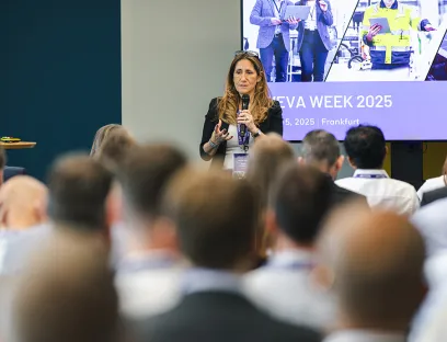 Ileana Honigblum, Vice President, Market Leader DACH & Eastern Europe, auf der Aveva Week 2025, Bild: Aveva Ileana Honigblum auf der Aveva Week 2025
