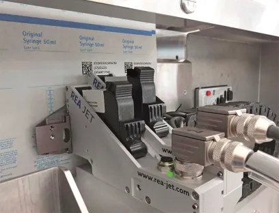 REA-Systeme für regularienkonforme Produkt- und Verpackungskennzeichnung, hier: UDI-Kennzeichnung mit dem Tintenstrahldrucker