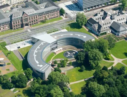 Der Bayer-Konzern setzt seinen Wachstumskurs im dritten Quartal 2016 fort, Bild: Bayer AG Bayer Konzernzentrale Leverkusen
