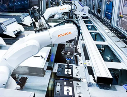 Kuka Roboter bei der automatisierten Produktion von Covid-19-Diagnosetests, Bild: Bosch Australia Manufacturing Solutions Kuka Roboter