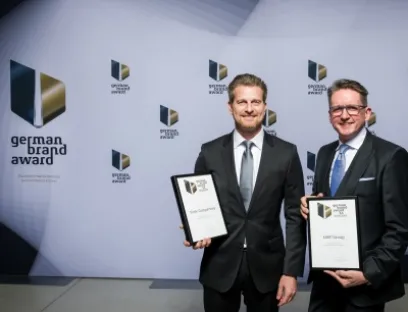 Preisübergabe: Olaf J. Müller gemeinsam mit Volker Reinsch