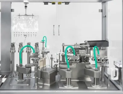 Versynta FFP lässt sich problemlos auf verschiedene Behältnisarten wie Vials, Spritzen und Karpulen sowie unterschiedliche Abfüllsysteme inklusive Einweg-Lösungen umrüsten