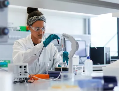 Die Experten des Vetter Development Service begleiten Kundenprodukte durch die klinischen Phasen, Bild: Vetter Pharma Vetter Development Service