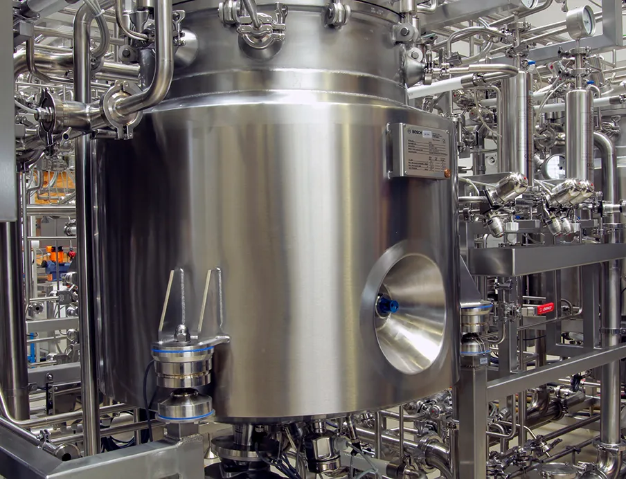 Die gravimetrische Füllstandsmessung misst im Unterschied zu allen anderen Verfahren nicht ein abgeleitetes Prozesssignal, sondern die Masse