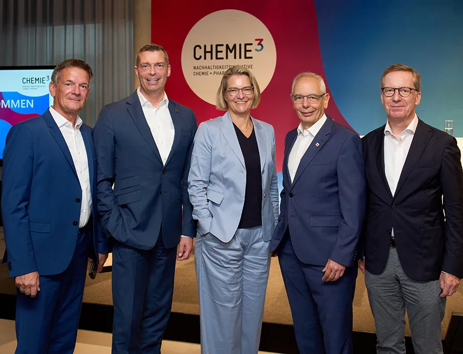 VCI-Hauptgeschäftsführer Wolfgang Große Entrup, VCI-Präsident Markus Steilemann, BAVC-Präsidentin Katja Scharpwinkel, IGBCE-Vorsitzender Michael Vassiliadis, Michael Hüther, Institut der deutschen Wirtschaft