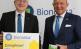 Bilanzpressekonferenz: Dr. Baumann (links) und Prof. Popp von Bionorica SE
