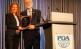 Dr. Bettine Boltres erhält den Distinguished Service Award des Pharma-Branchenverbandes PDA