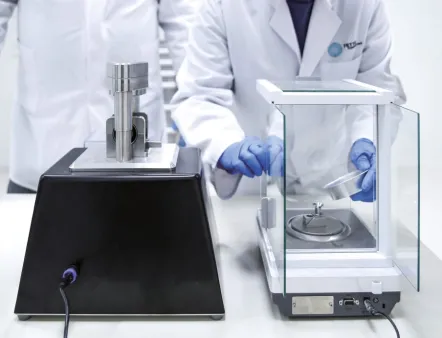 Mit der F Lab lassen sich Pulver- und Tabletteneigenschaften umfassend und benutzerfreundlich charakterisieren.